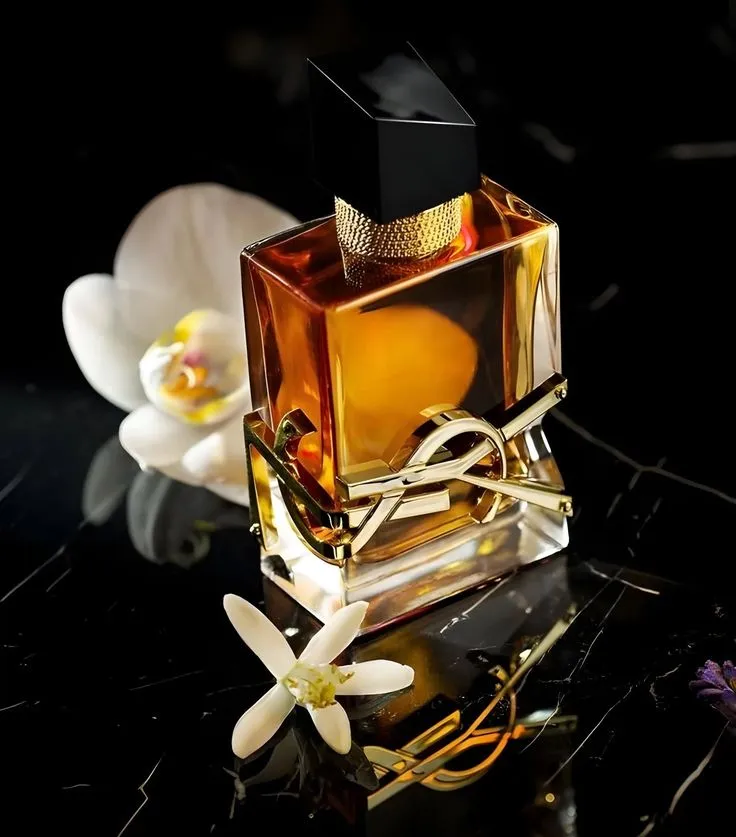 اسم چند تا عطر خوشبو زنانه