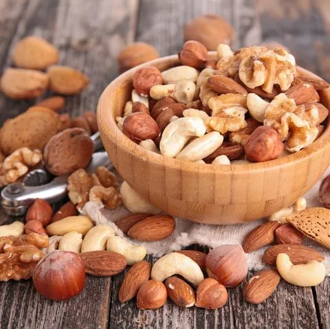 برای تنظیم هورمون زنانه چه بخوریم