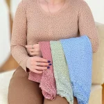 بلوز آستین بلندخالدار پشت گیپور کد H698